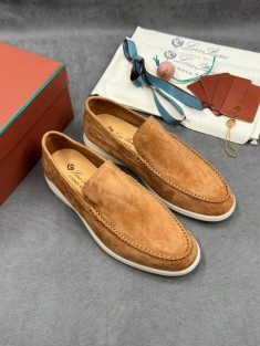 Мужские замшевые лоферы Loro Piana