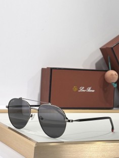 Солнцезащитные очки  Loro Piana