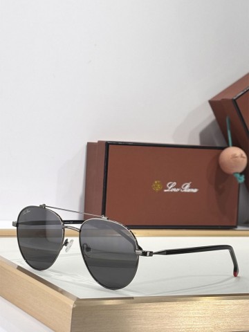 Солнцезащитные очки  Loro Piana