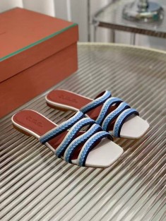 Женские кожаные шлёпанцы Loro Piana Premium