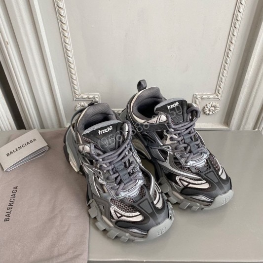 Кроссовки Balenciaga Track 2