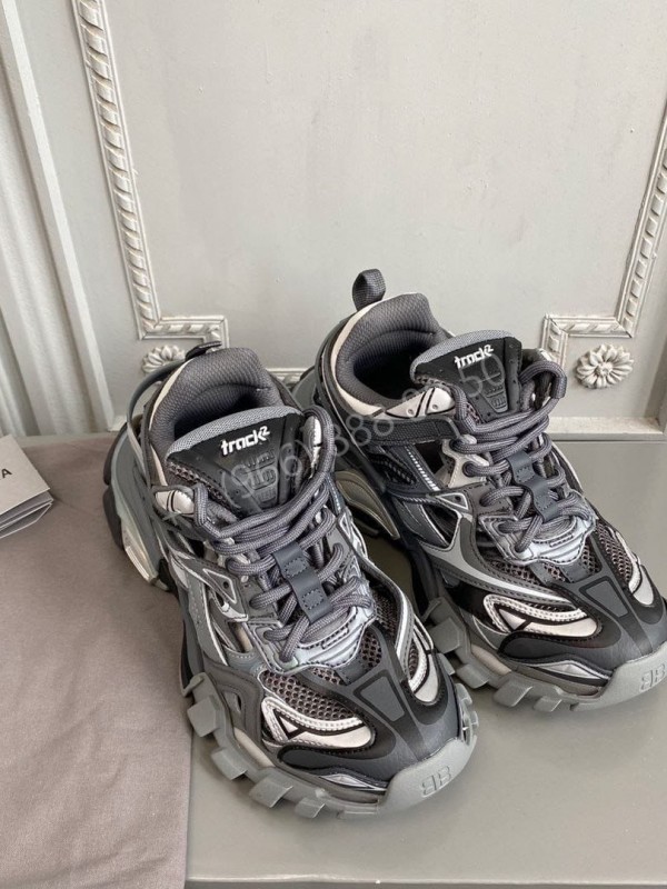 Кроссовки Balenciaga Track 2