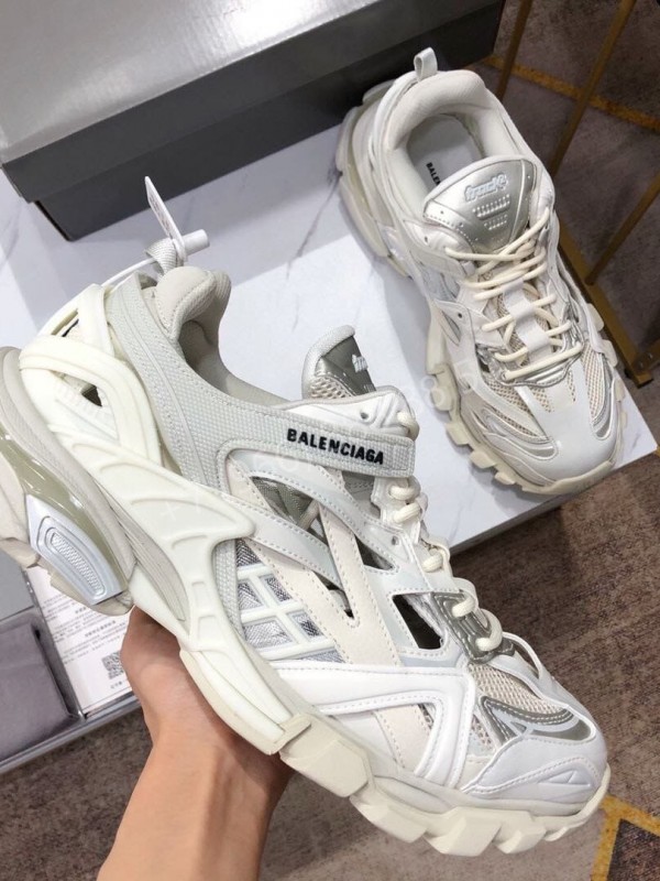 Кроссовки Balenciaga Track 2