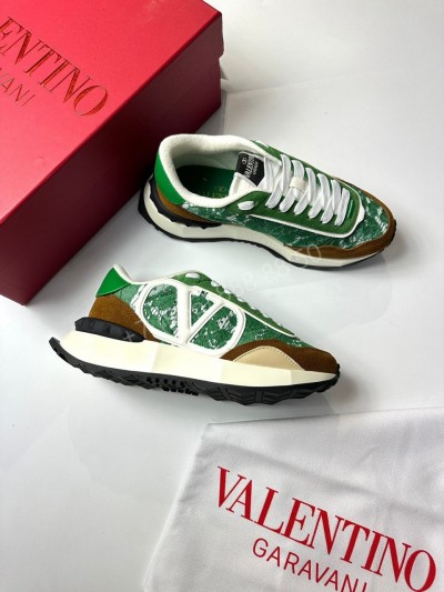 Кроссовки Valentino