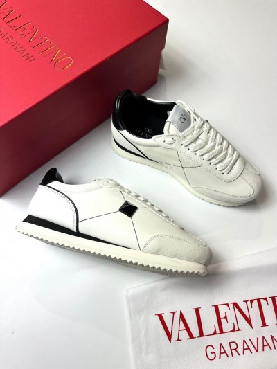 Кроссовки Valentino