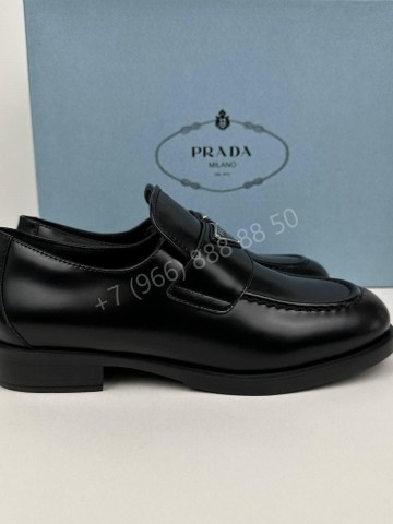 Лоферы Prada