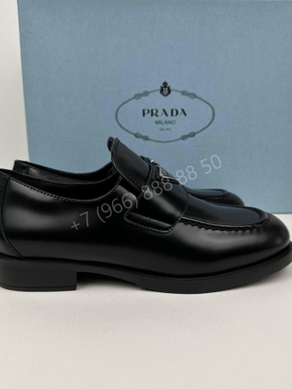 Лоферы Prada