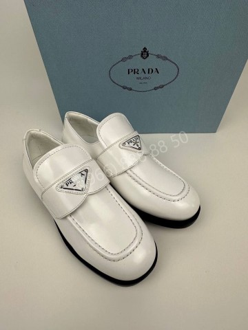 Лоферы Prada