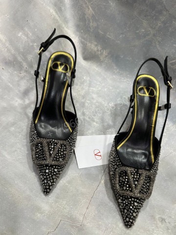 Босоножки Valentino