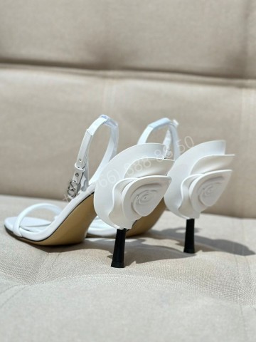 Босоножки Valentino