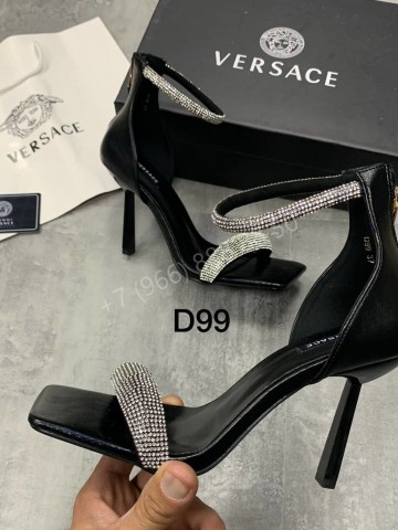 Босоножки Versace