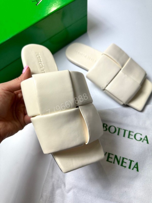 Шлепанцы Bottega Veneta