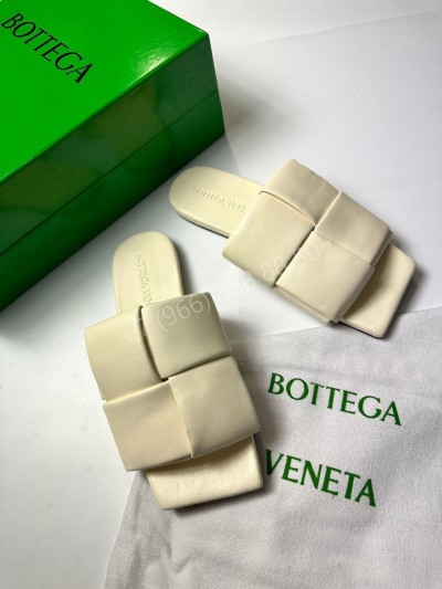 Шлепанцы Bottega Veneta