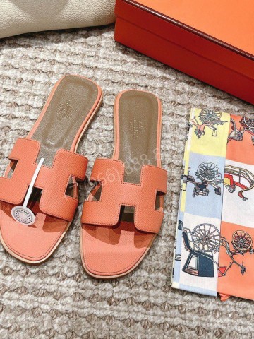 Шлепанцы Hermes