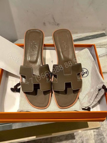 Шлепанцы Hermes
