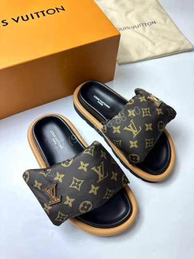 Шлепанцы Louis Vuitton