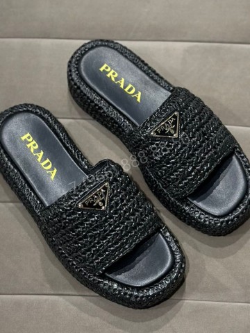 Шлепанцы Prada