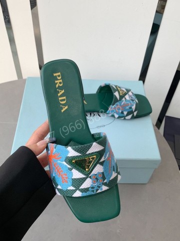 Шлепанцы Prada