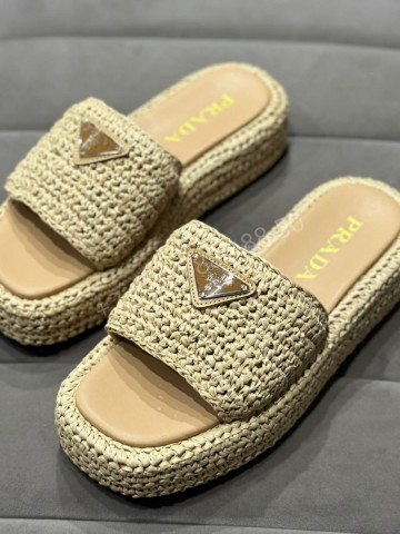 Шлепанцы Prada