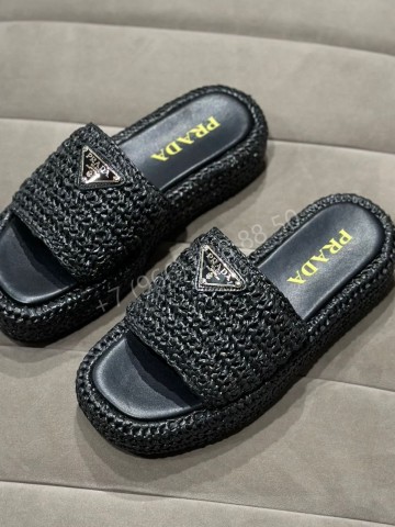 Шлепанцы Prada