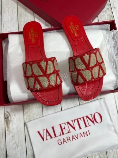 Шлепанцы Valentino