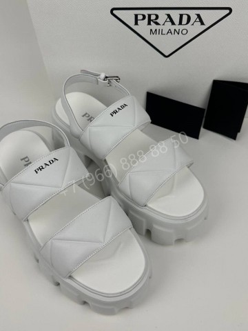 Сандалии Prada