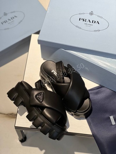 Сандалии Prada