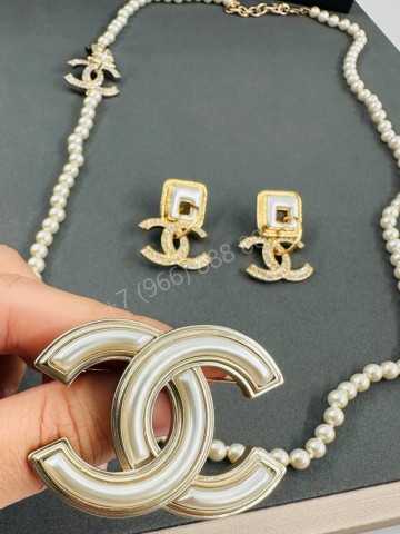 Брошь CHANEL
