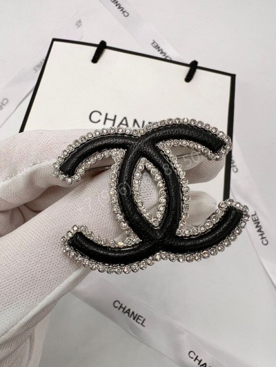 Брошь Chanel