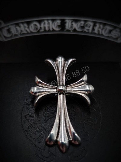 Брошь Chrome Hearts