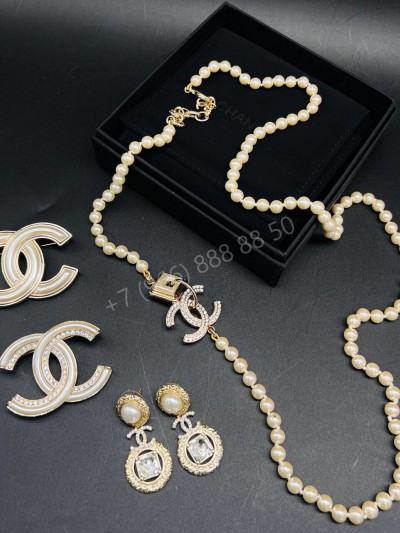 Бусы CHANEL