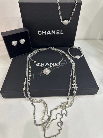 Колье CHANEL