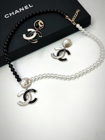 Колье CHANEL