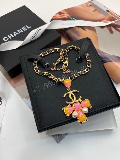 Колье CHANEL