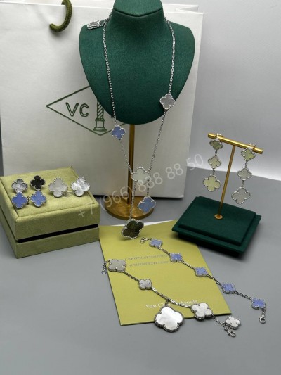 Серьги Van Cleef & Arpels