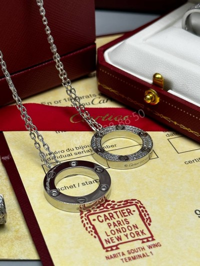 Кулон Cartier с камнями