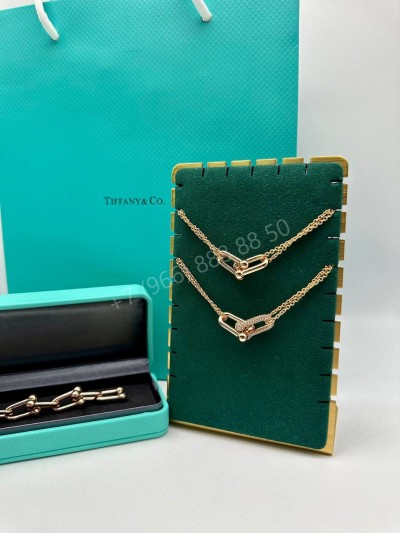 Кулон Tiffany & Co. с камнями 40 см