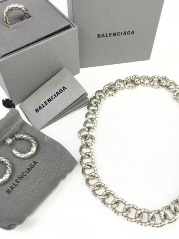 Серьги Balenciaga