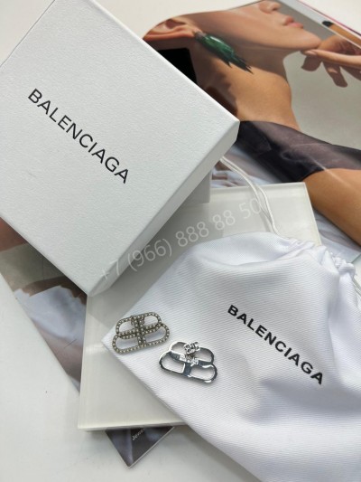 Серьги Balenciaga