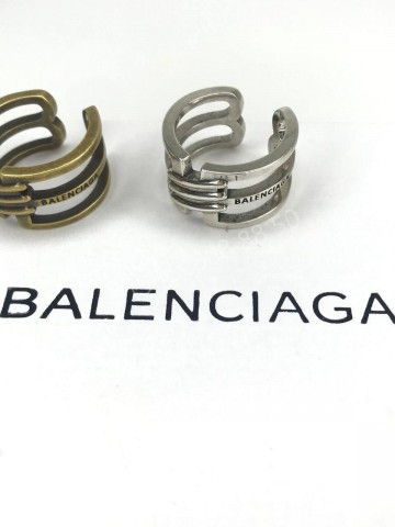 Серьги Balenciaga