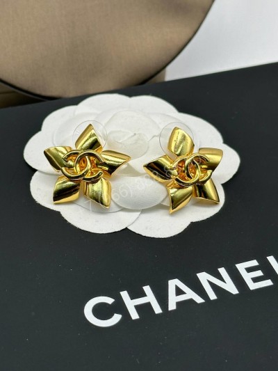 Серьги CHANEL