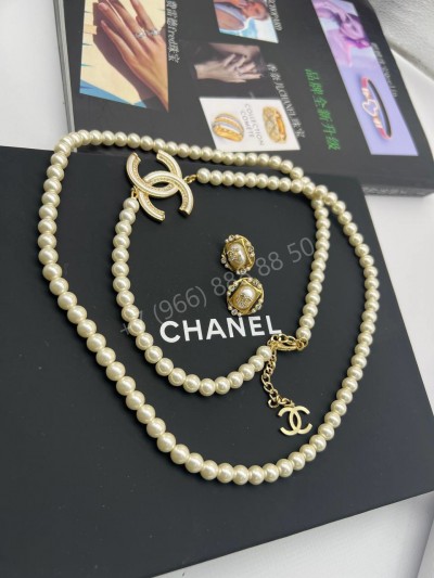 Серьги CHANEL