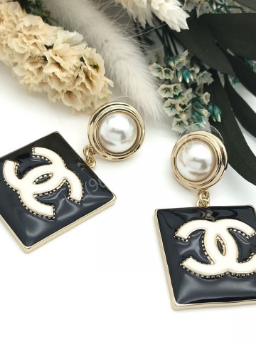 Серьги CHANEL