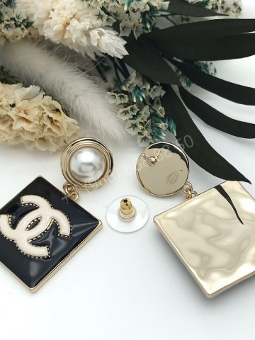Серьги CHANEL