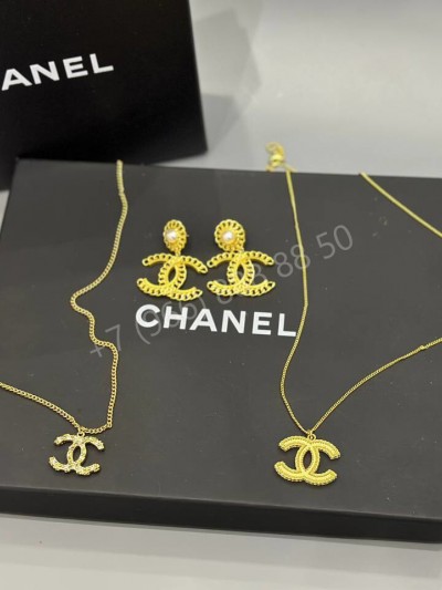 Серьги CHANEL