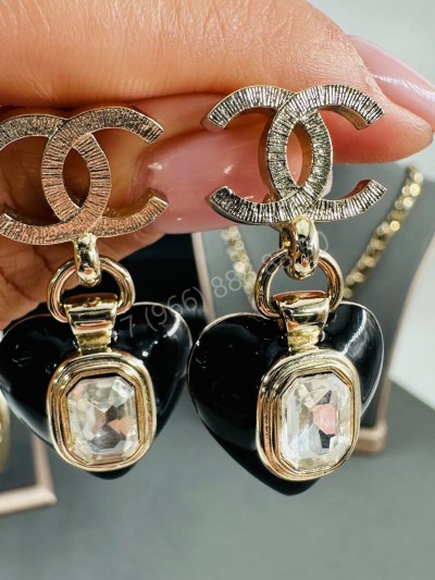 Серьги CHANEL