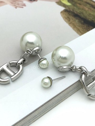 Серьги Dior