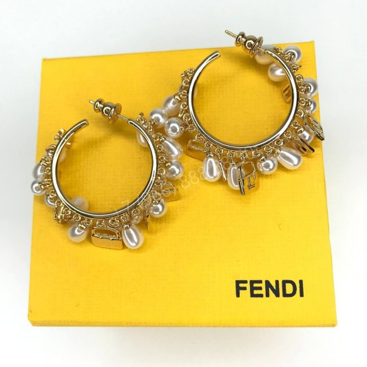 Серьги Fendi