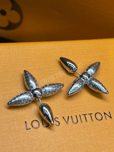 Серьги Louis Vuitton