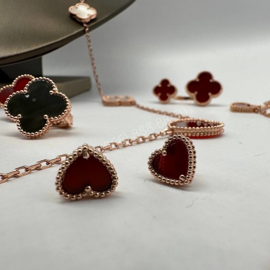 Серьги Van Cleef & Arpels